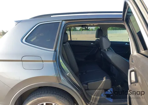 2020 Volkswagen Tiguan 2.0T Se/2.0T Se R-Line Black/2.0T Sel z USA, uszkodzony, nr VIN 3VV3B7AX3LM087035